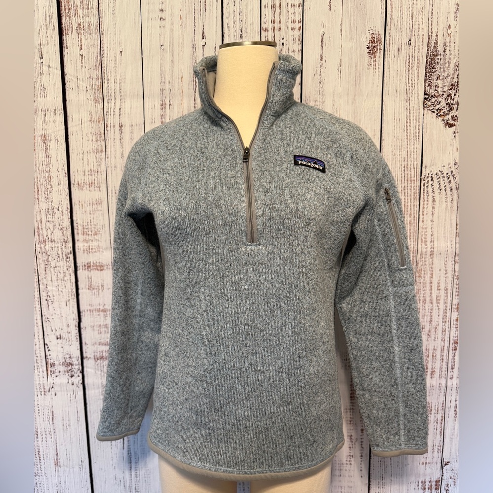 Patagonia Light Blue Fleece Quarter Zip‎